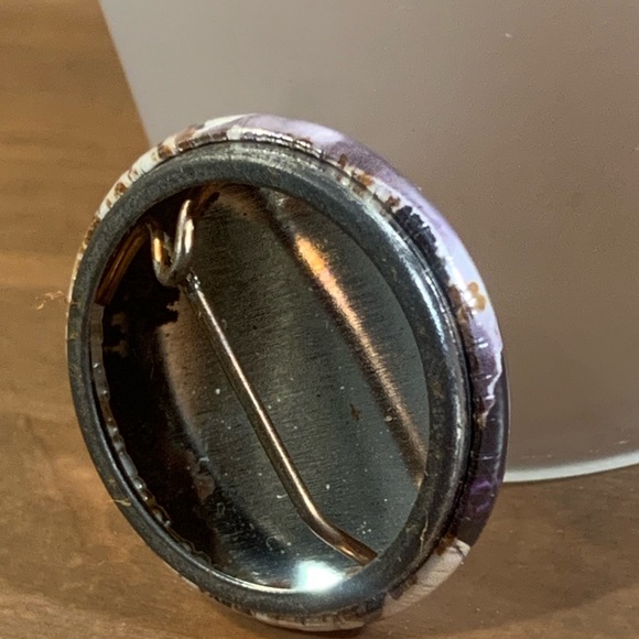 Death Note Button Pin - Picture 7 of 12